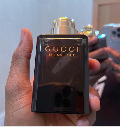 Thiết kế Gucci Intense OUD Eau De Parfum