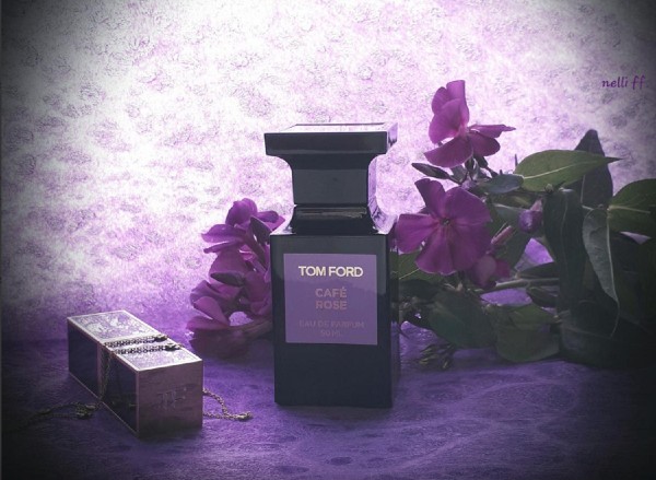 Hương thơm hoa hồng kinh điển Tom Ford Cafe Rose Eau De Parfum